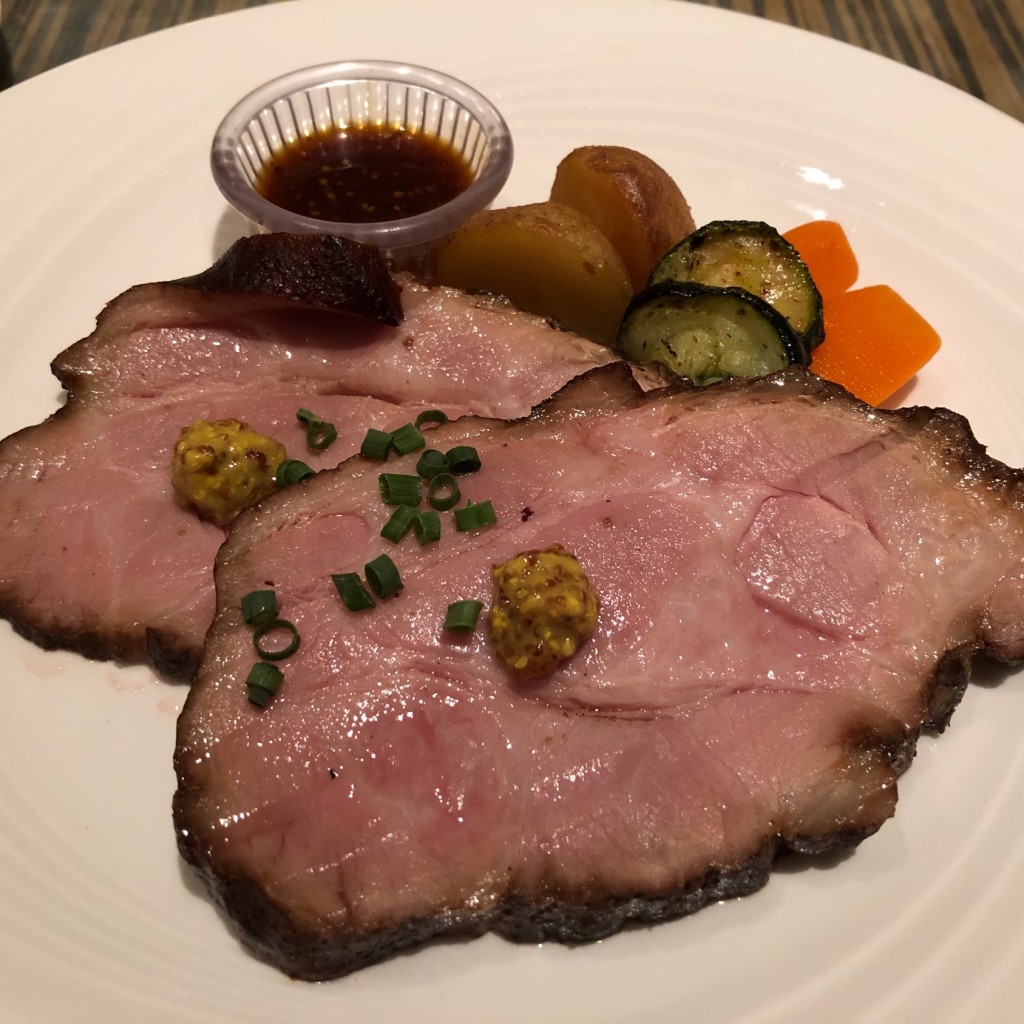 ユーザーが投稿したランチ肉料理の写真 - 実際訪問したユーザーが直接撮影して投稿した新宿洋食ザ・クレッセントの写真