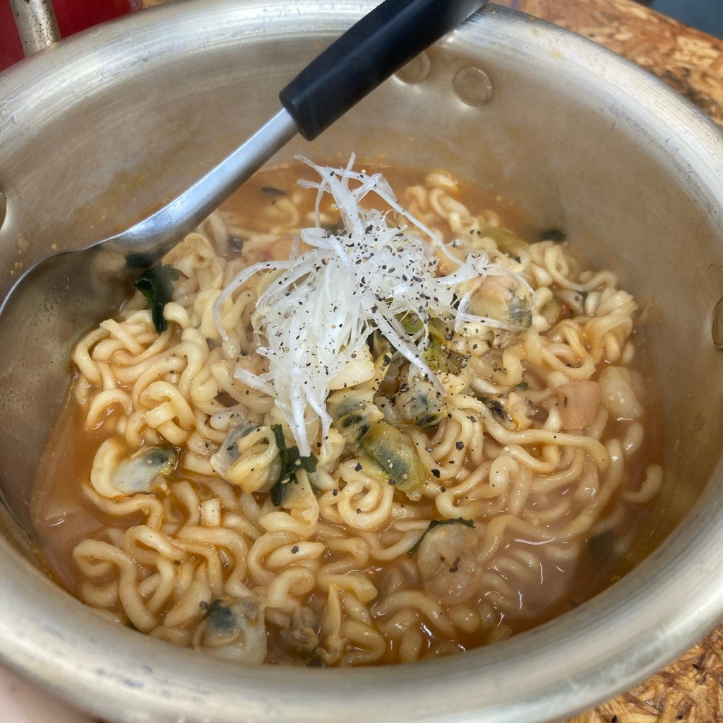 ユーザーが投稿したチーズラーメンの写真 - 実際訪問したユーザーが直接撮影して投稿した鳥越ホルモンホルモン焼き肉 ワイガヤの写真