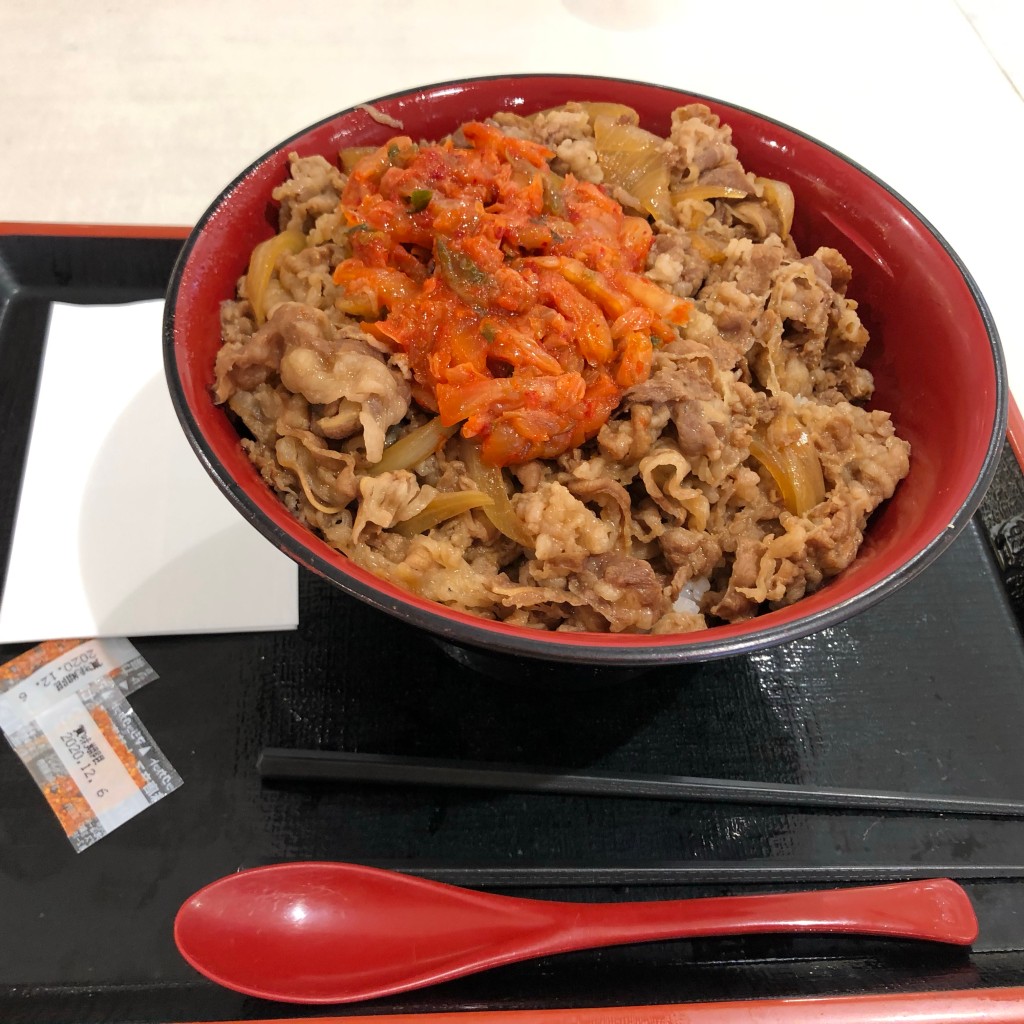 ユーザーが投稿したメガ牛丼 tp キムチの写真 - 実際訪問したユーザーが直接撮影して投稿した南塚口町牛丼すき家 南塚口七丁目店の写真