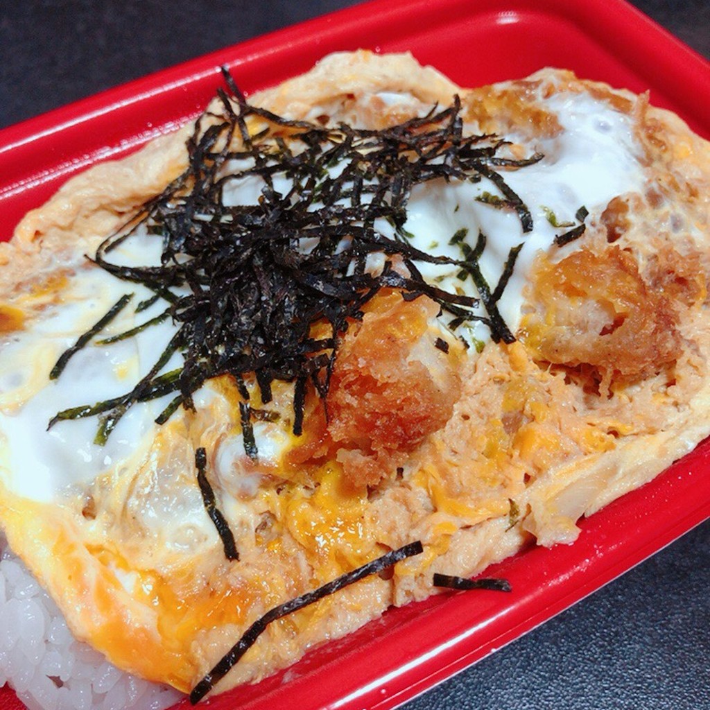 ユーザーが投稿した弁当定期かつ丼2味曽丼1の写真 - 実際訪問したユーザーが直接撮影して投稿した茜部菱野とんかつ松のや 岐阜茜部店の写真