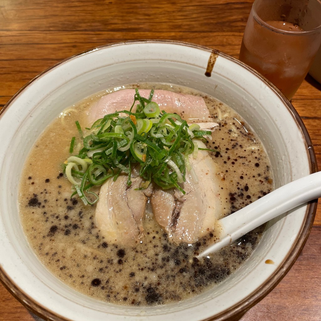 食いしんぼうよっちゃんさんが投稿した梅田ラーメン専門店のお店あらうま堂 桜橋口店/あらうまどうの写真