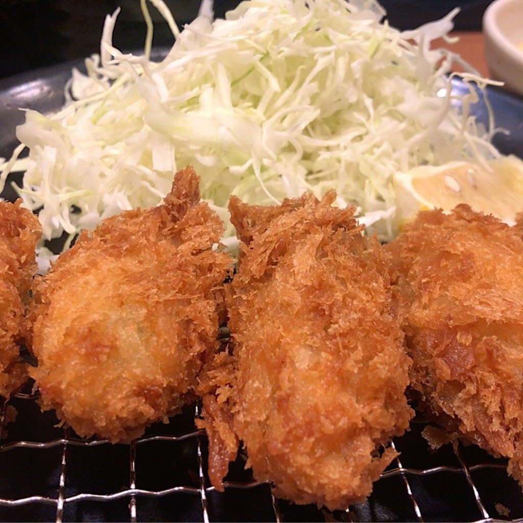 ユーザーが投稿した広島産カキフライ定食の写真 - 実際訪問したユーザーが直接撮影して投稿した東野町とんかつとんから亭 春日井落合公園店の写真