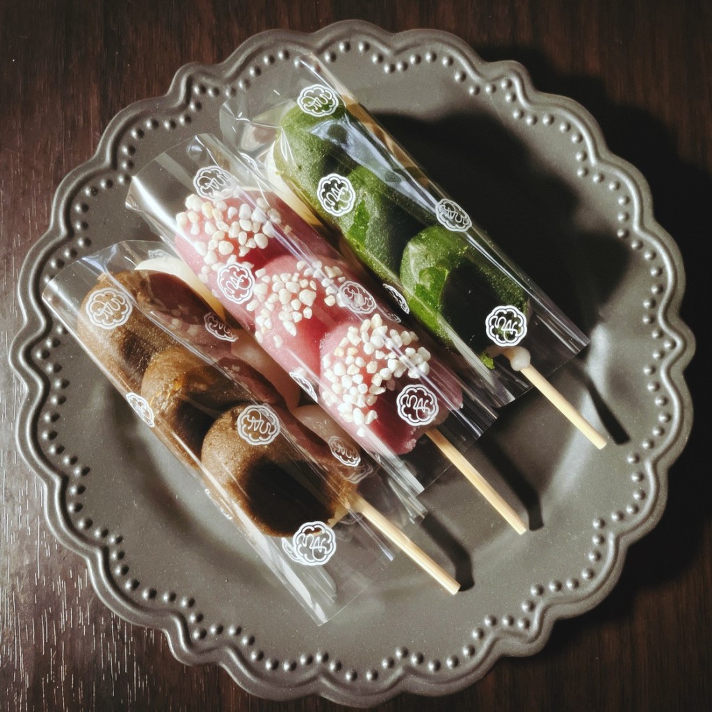 ユーザーが投稿した串団子抹茶あんの写真 - 実際訪問したユーザーが直接撮影して投稿した浅野和菓子菓匠きくたろう アミュプラザ小倉店の写真