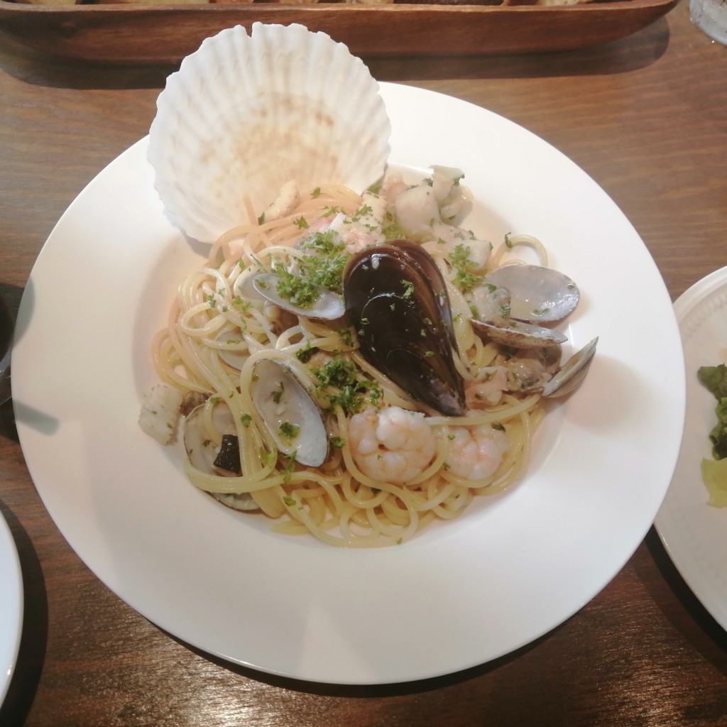 ユーザーが投稿した魚介塩味スパLunchの写真 - 実際訪問したユーザーが直接撮影して投稿した西葛西ベーカリーゴンノ ベーカリー マーケットの写真