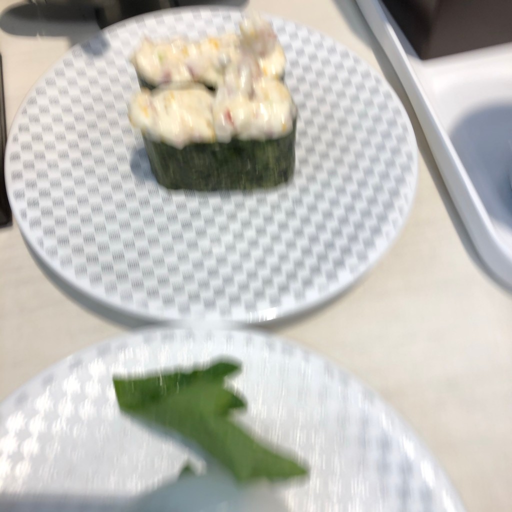 ユーザーが投稿した海鮮サラダの写真 - 実際訪問したユーザーが直接撮影して投稿した川井町寿司魚べい 松阪店の写真