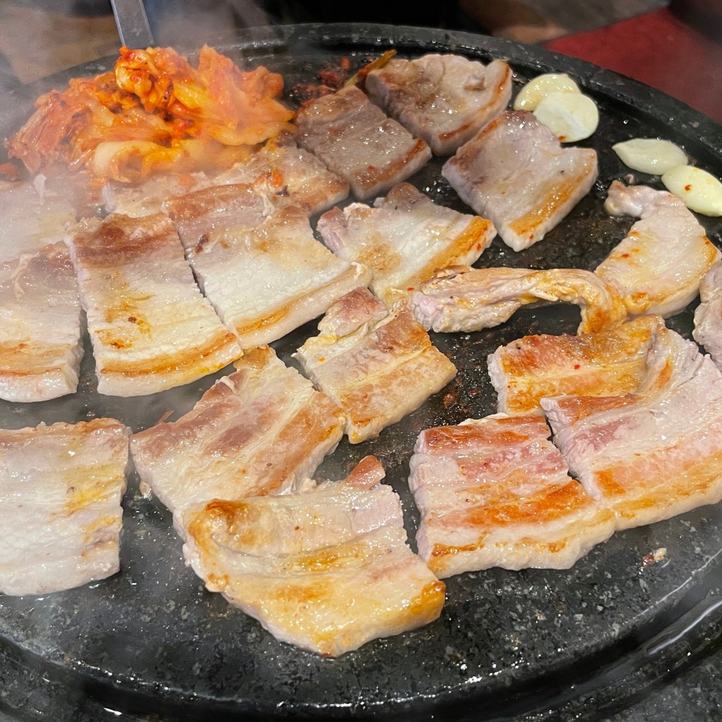 ユーザーが投稿したサムギョプサル定食の写真 - 実際訪問したユーザーが直接撮影して投稿した大久保韓国料理とんちゃん 新大久保店の写真