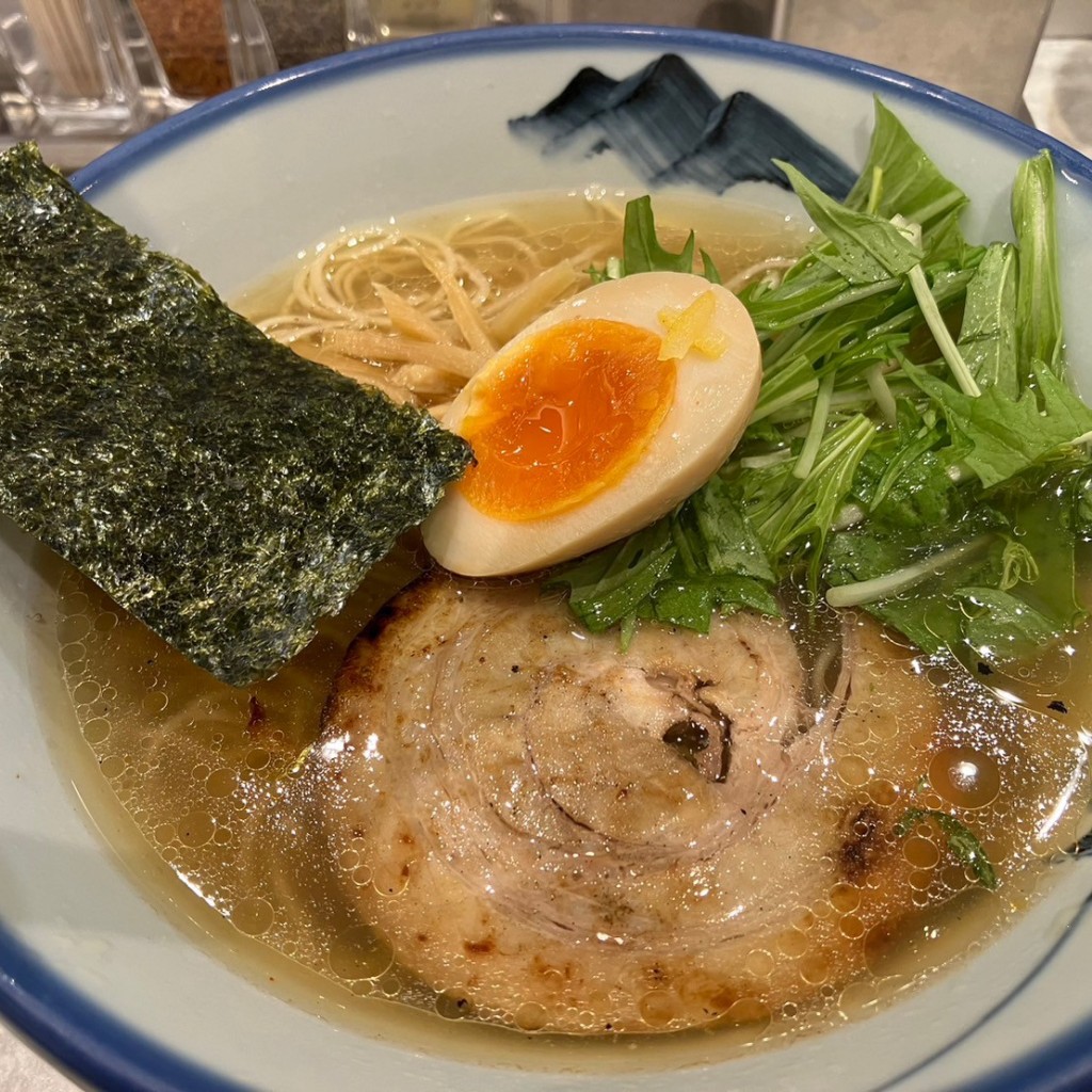 ユーザーが投稿したゆず塩ラーメン鳥チャーシューの写真 - 実際訪問したユーザーが直接撮影して投稿した南幸ラーメン専門店AFURI 横浜ジョイナスの写真