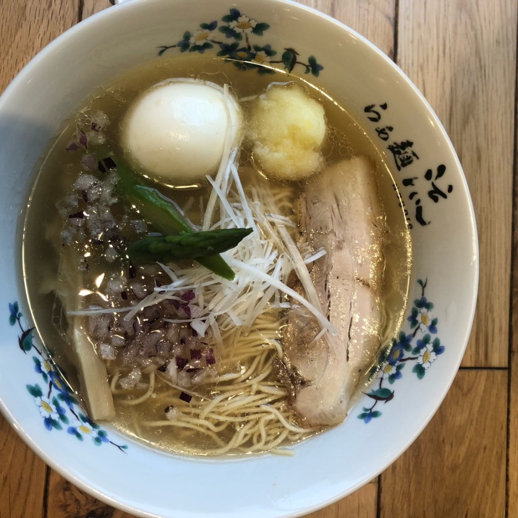 ユーザーが投稿した柚子おろし塩らぁ麺味玉のせの写真 - 実際訪問したユーザーが直接撮影して投稿した揚場町ラーメン専門店京都ラーメン 森井 飯田橋店の写真