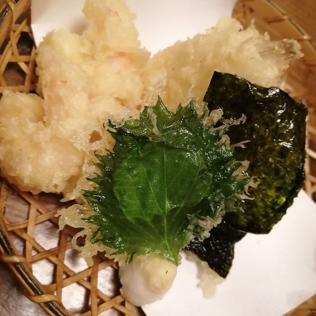 ユーザーが投稿した天ぷら盛合せの写真 - 実際訪問したユーザーが直接撮影して投稿した烏森町うどん一久庵の写真