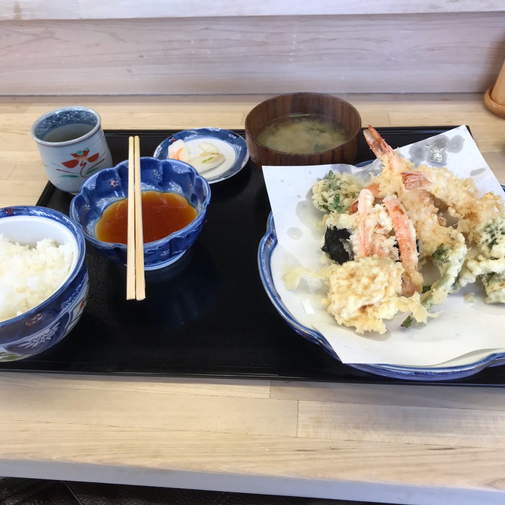 ユーザーが投稿した天ぷら定食の写真 - 実際訪問したユーザーが直接撮影して投稿した田町天ぷらいもやの写真