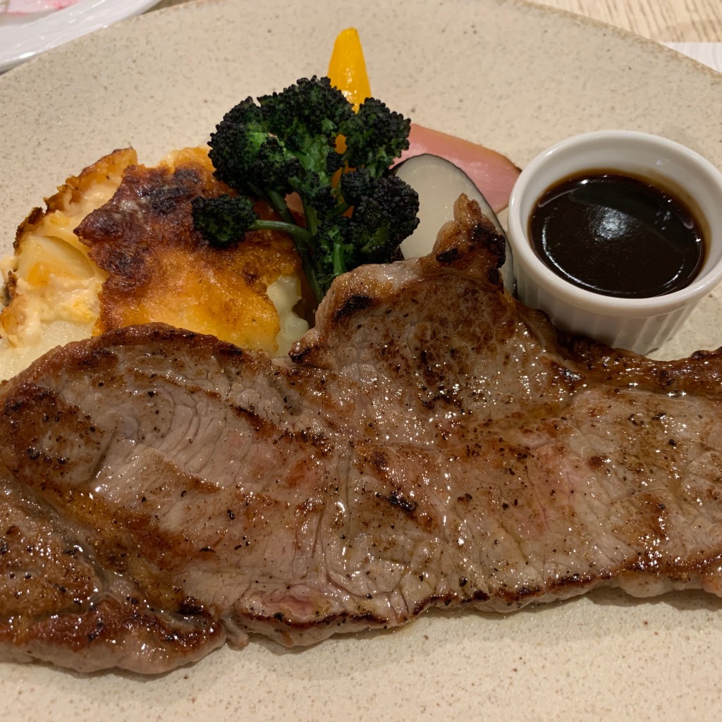 ユーザーが投稿したサーロインステーキの写真 - 実際訪問したユーザーが直接撮影して投稿した錦町洋食All Day Dining 紗灯の写真