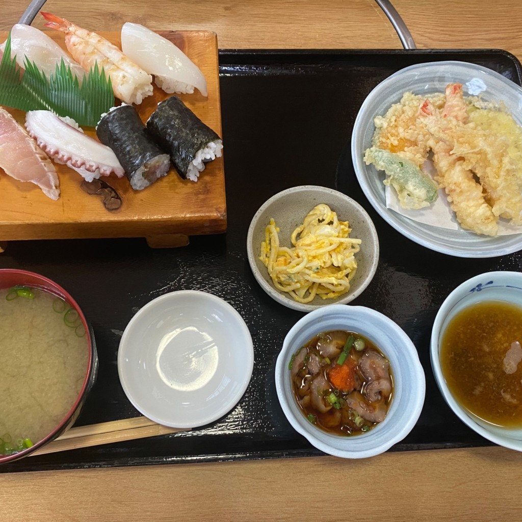ユーザーが投稿したすし定食の写真 - 実際訪問したユーザーが直接撮影して投稿した松島寿司大松寿司の写真