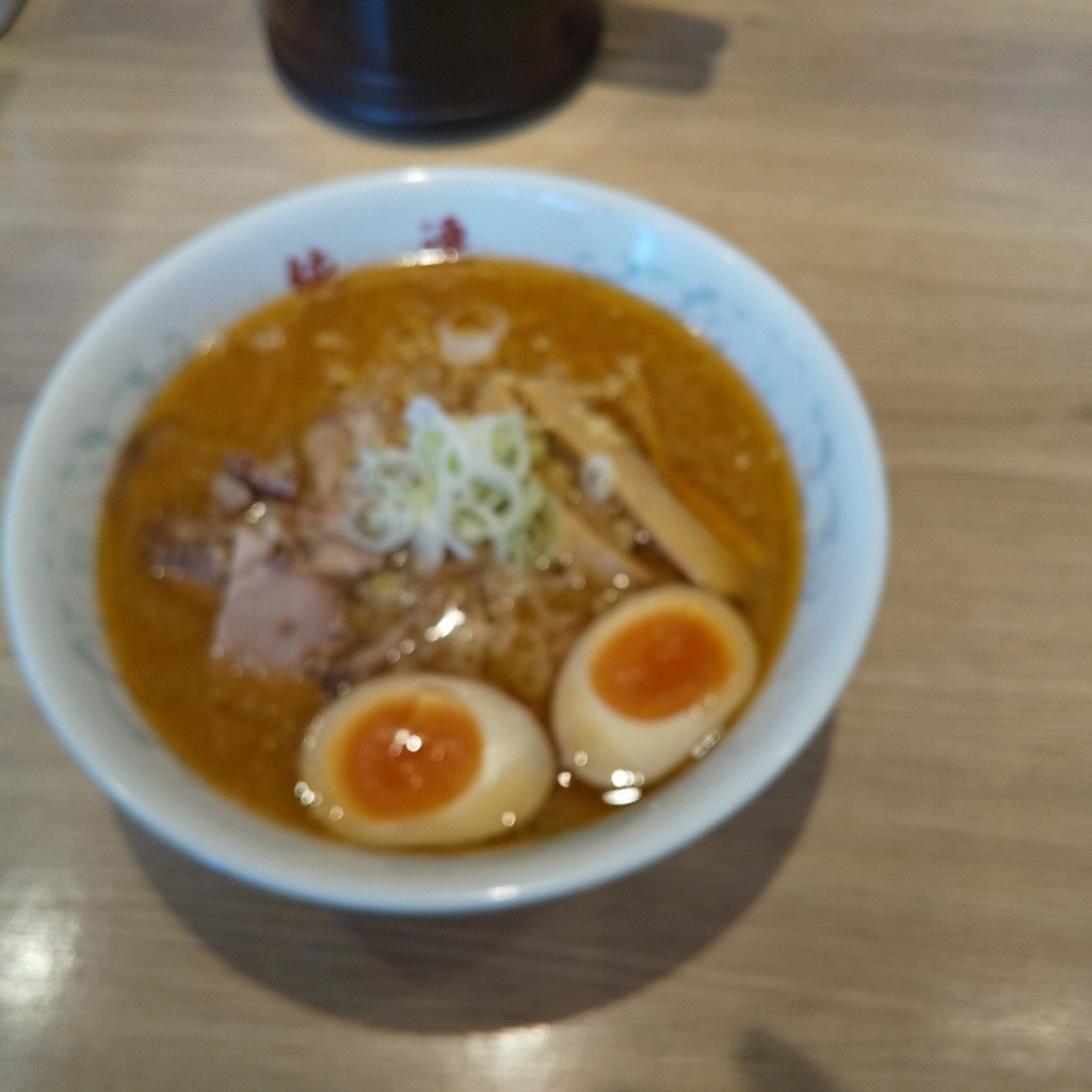 ユーザーが投稿した味玉味噌ラーメンの写真 - 実際訪問したユーザーが直接撮影して投稿した平岸二条ラーメン専門店さっぽろ純連 札幌店の写真