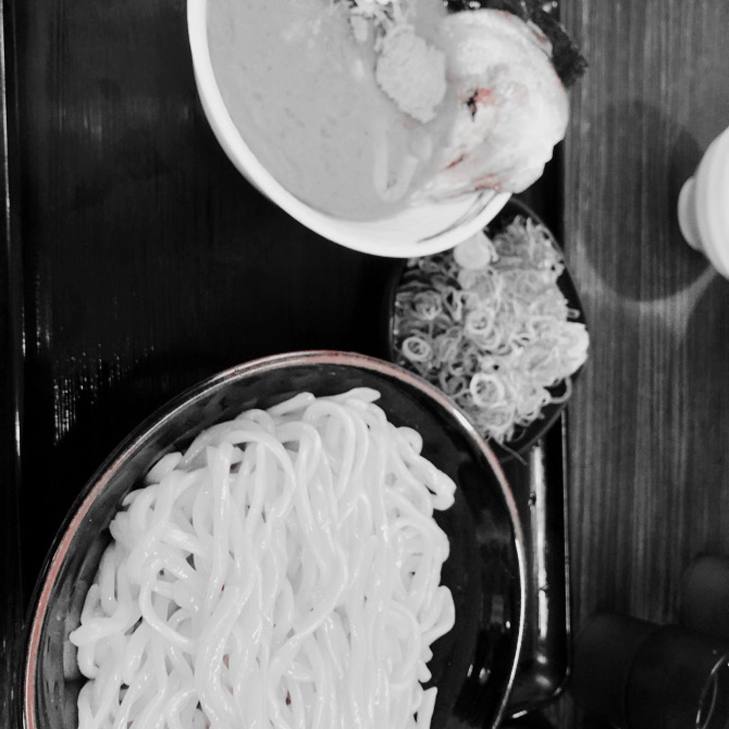 ユーザーが投稿した濃厚魚介つけ麺ネギトッピングの写真 - 実際訪問したユーザーが直接撮影して投稿した袖師町ラーメン / つけ麺ラーメンまるさ商店の写真