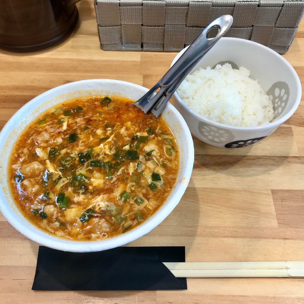 ユーザーが投稿したじゃん麺ハーフじゃん飯の写真 - 実際訪問したユーザーが直接撮影して投稿した番町ラーメン / つけ麺まんしゅう 高松番町店の写真