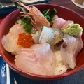 海鮮丼 - 実際訪問したユーザーが直接撮影して投稿した江之浦そばそば季寄 季作久の写真のメニュー情報
