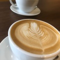 カフェラテ - 実際訪問したユーザーが直接撮影して投稿した吾妻コーヒー専門店コーヒーファクトリー スタートアップカフェの写真のメニュー情報