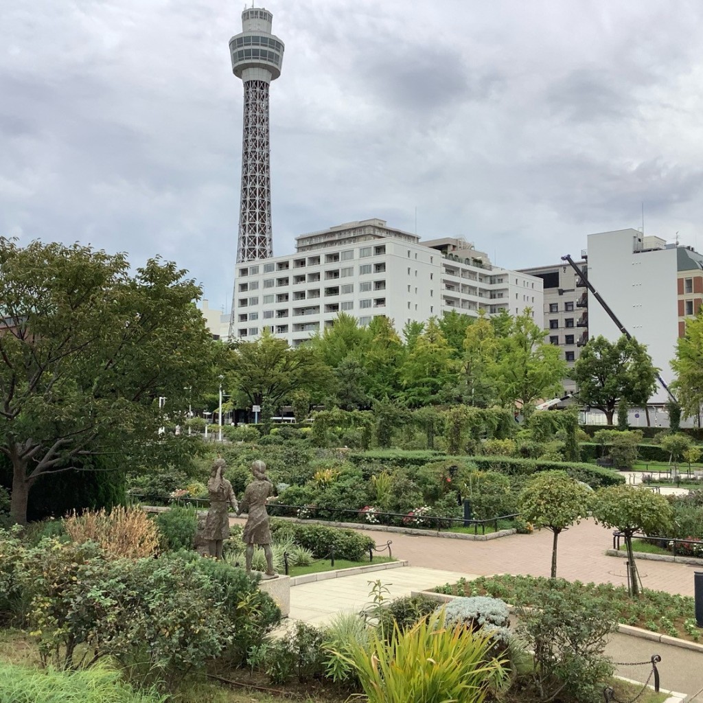 実際訪問したユーザーが直接撮影して投稿した山下町銅像山下公園 日米友好ガールスカウトの像の写真