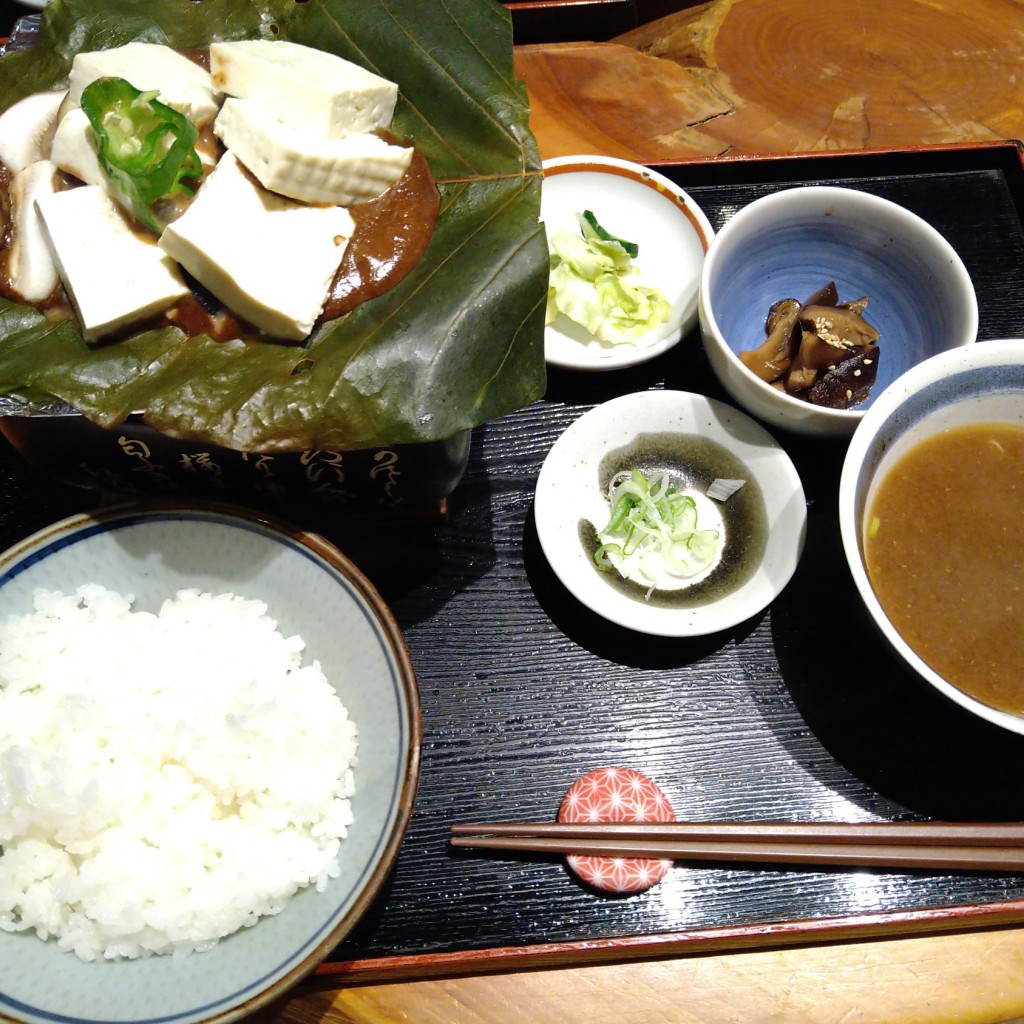 ユーザーが投稿したほう葉豆腐定食の写真 - 実際訪問したユーザーが直接撮影して投稿した大和町剣定食屋安食里の写真