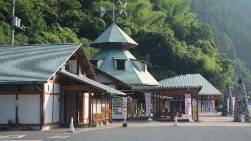 実際訪問したユーザーが直接撮影して投稿した上八川道の駅道の駅 633美の里の写真