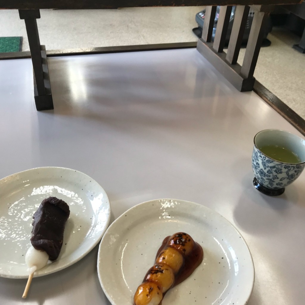 ユーザーが投稿したあん団子の写真 - 実際訪問したユーザーが直接撮影して投稿した八街和菓子平林のだんごの写真