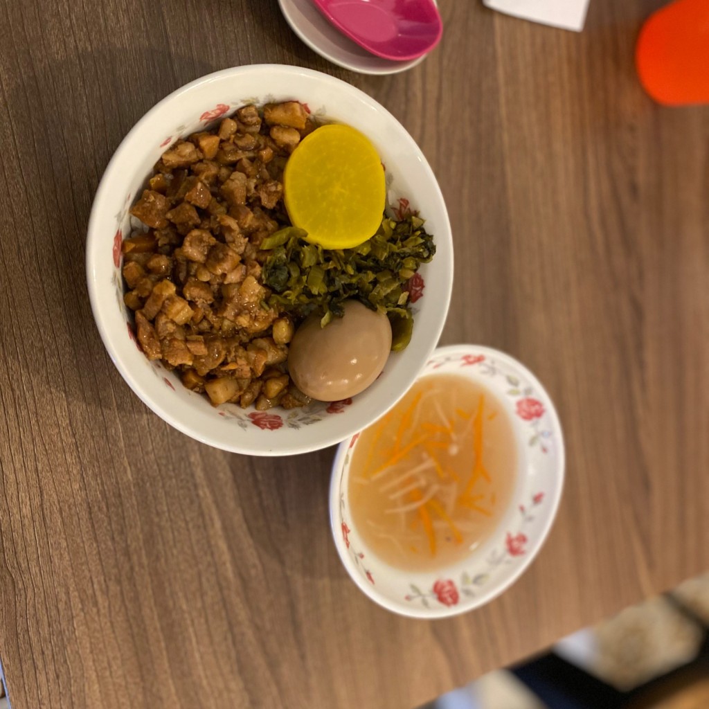 ユーザーが投稿した内飯セットの写真 - 実際訪問したユーザーが直接撮影して投稿した三軒茶屋台湾料理帆帆魯肉飯の写真