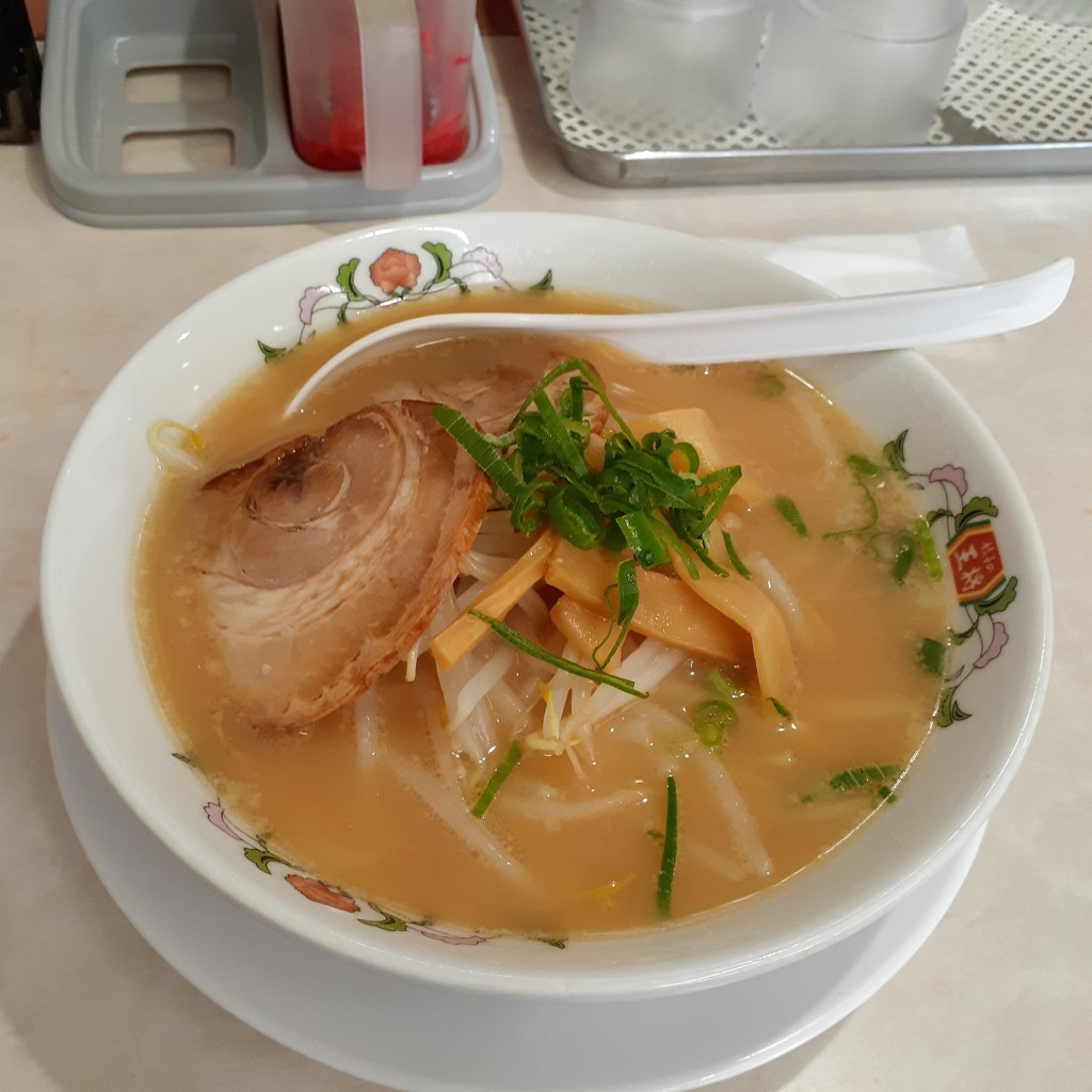 ユーザーが投稿した餃子の王将ラーメンの写真 - 実際訪問したユーザーが直接撮影して投稿した三谷北通餃子餃子の王将 三谷北店の写真