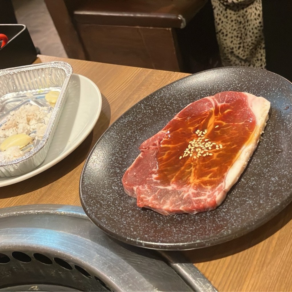 ユーザーが投稿したやわらか赤身ステーキの写真 - 実際訪問したユーザーが直接撮影して投稿した南四条西焼肉牛角 すすきの店の写真