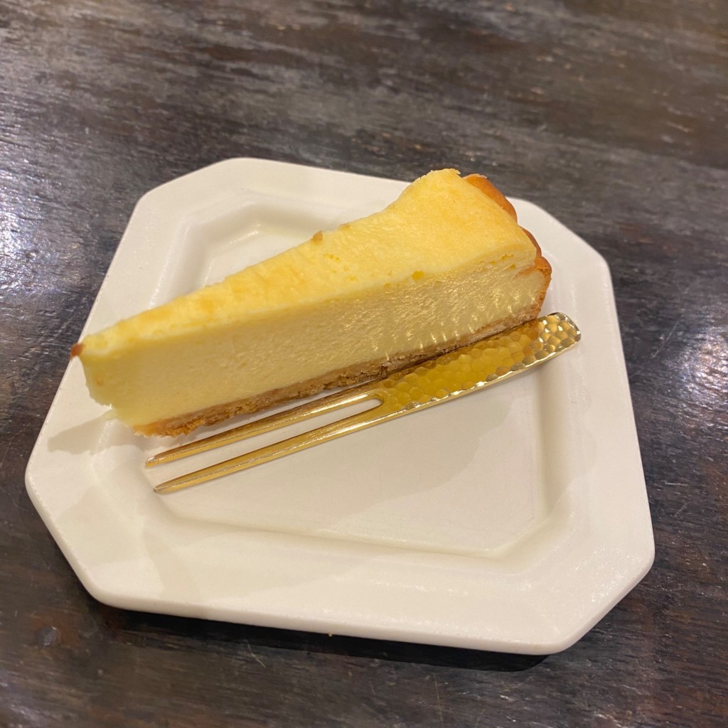 ユーザーが投稿したベイクドチーズケーキの写真 - 実際訪問したユーザーが直接撮影して投稿した樽井町カフェMALDITA MALDITO by 縁の写真