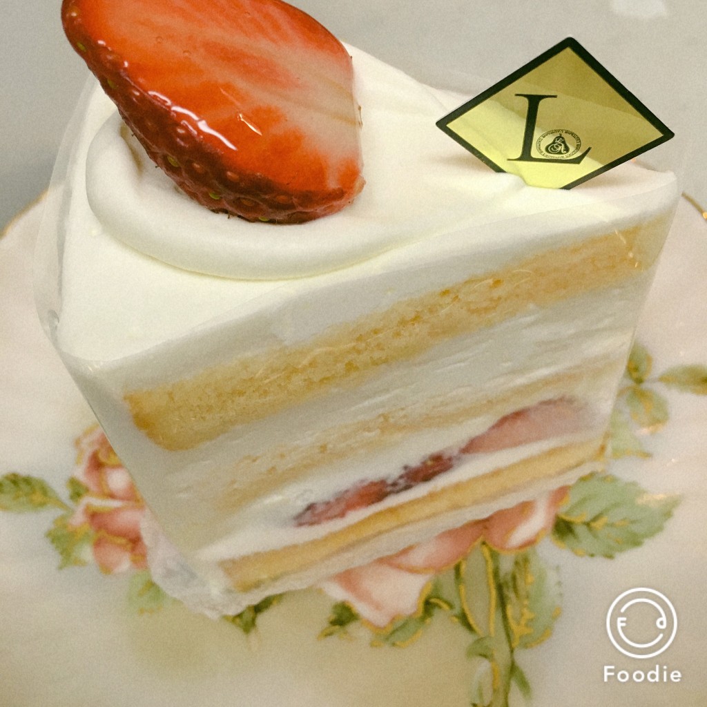 ユーザーが投稿したショートケーキの写真 - 実際訪問したユーザーが直接撮影して投稿した江原町ケーキLAUTOMNE 中野店の写真