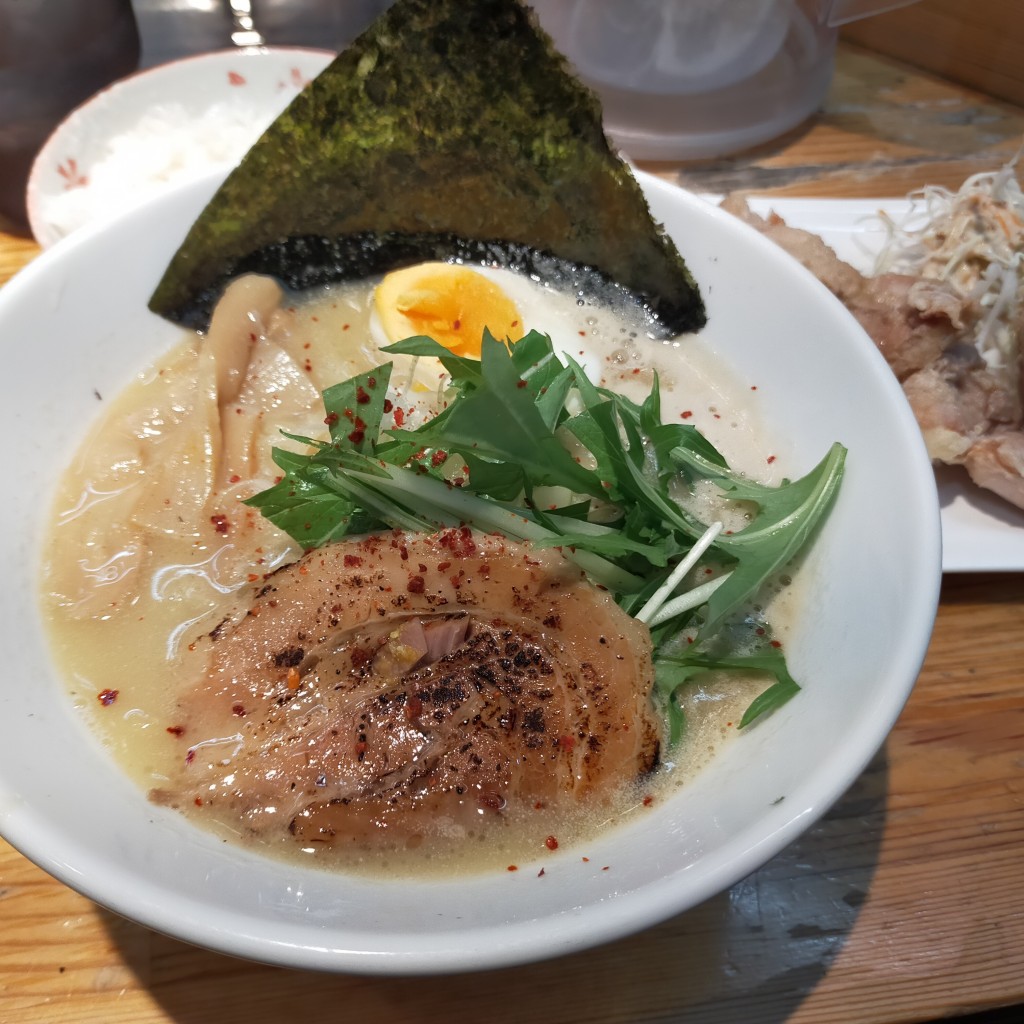 ユーザーが投稿した鶏白湯の写真 - 実際訪問したユーザーが直接撮影して投稿した油阪地方町ラーメン / つけ麺麺屋 龍の写真