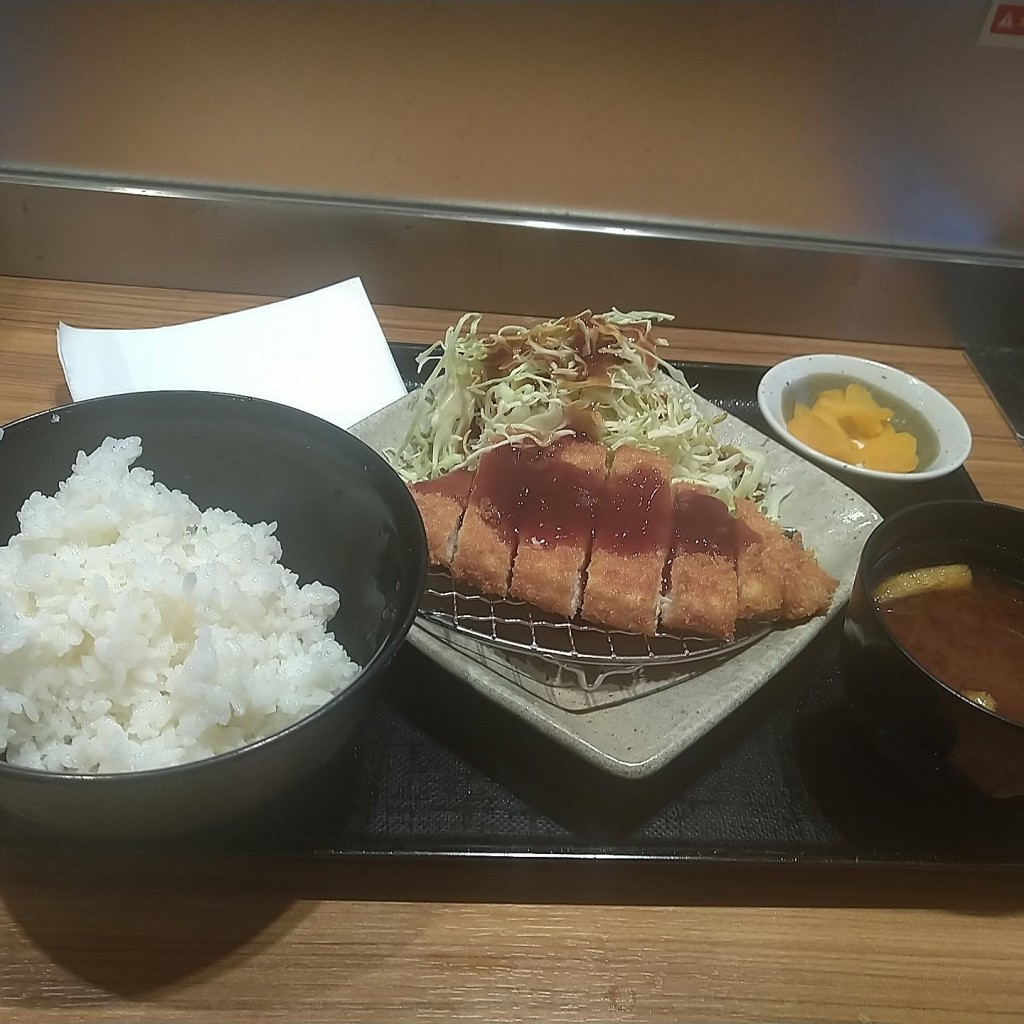 なっちゅんさんが投稿した外神田うどんのお店讃岐うどんめりけんや 親父の製麺所 秋葉原店/サヌキウドンメリケンヤオヤジノセイメンジョアキハバラテンの写真