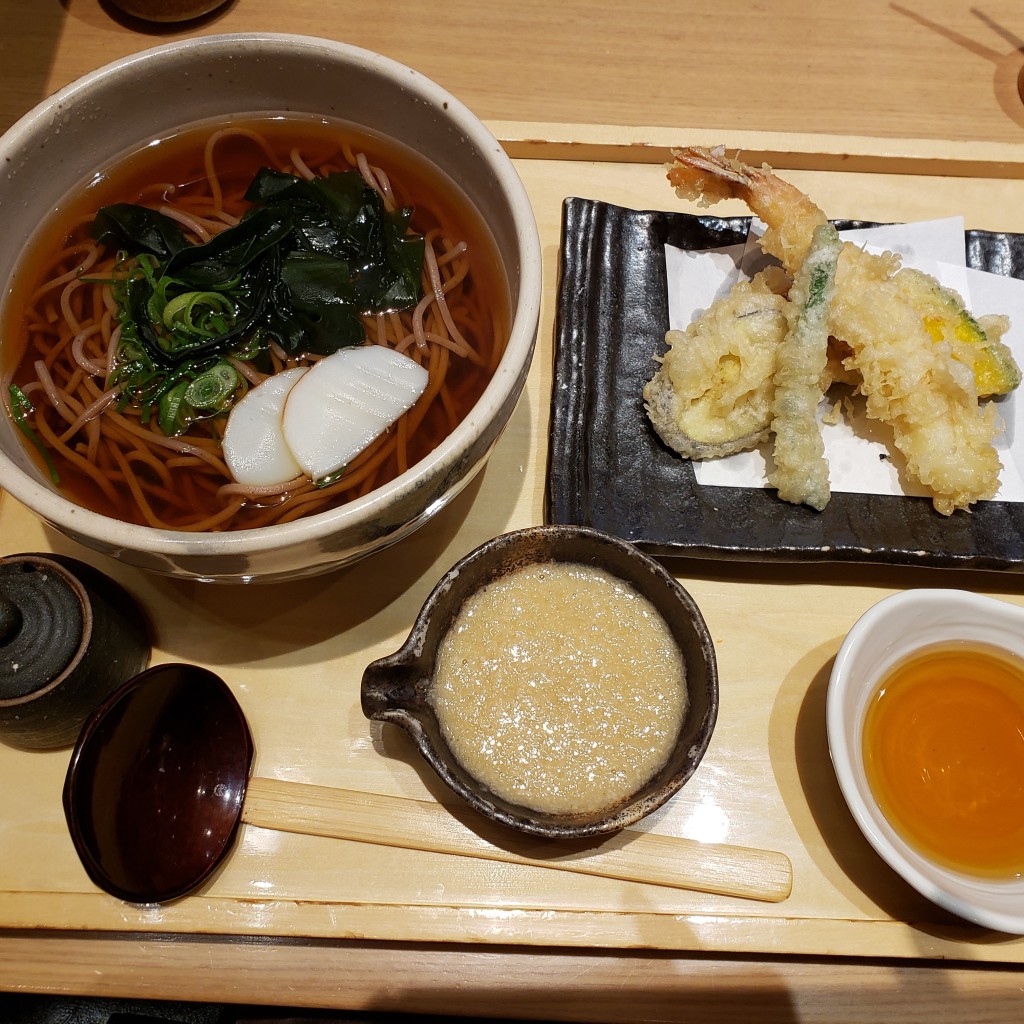 ユーザーが投稿した五穀そばと天ぷらセットの写真 - 実際訪問したユーザーが直接撮影して投稿した中定食屋五穀 イオンモール和歌山店の写真