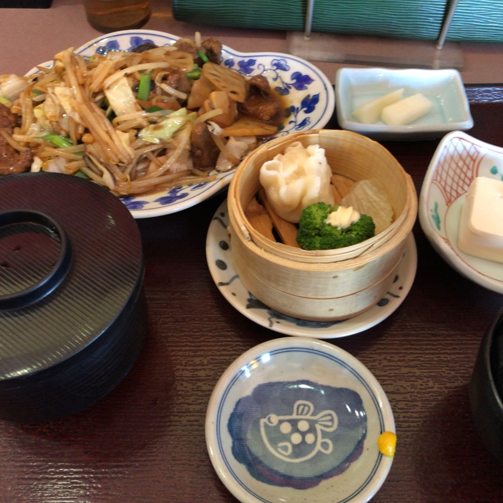 ユーザーが投稿したレバニラ定食の写真 - 実際訪問したユーザーが直接撮影して投稿した佐野中華料理美幸飯店 佐野店の写真