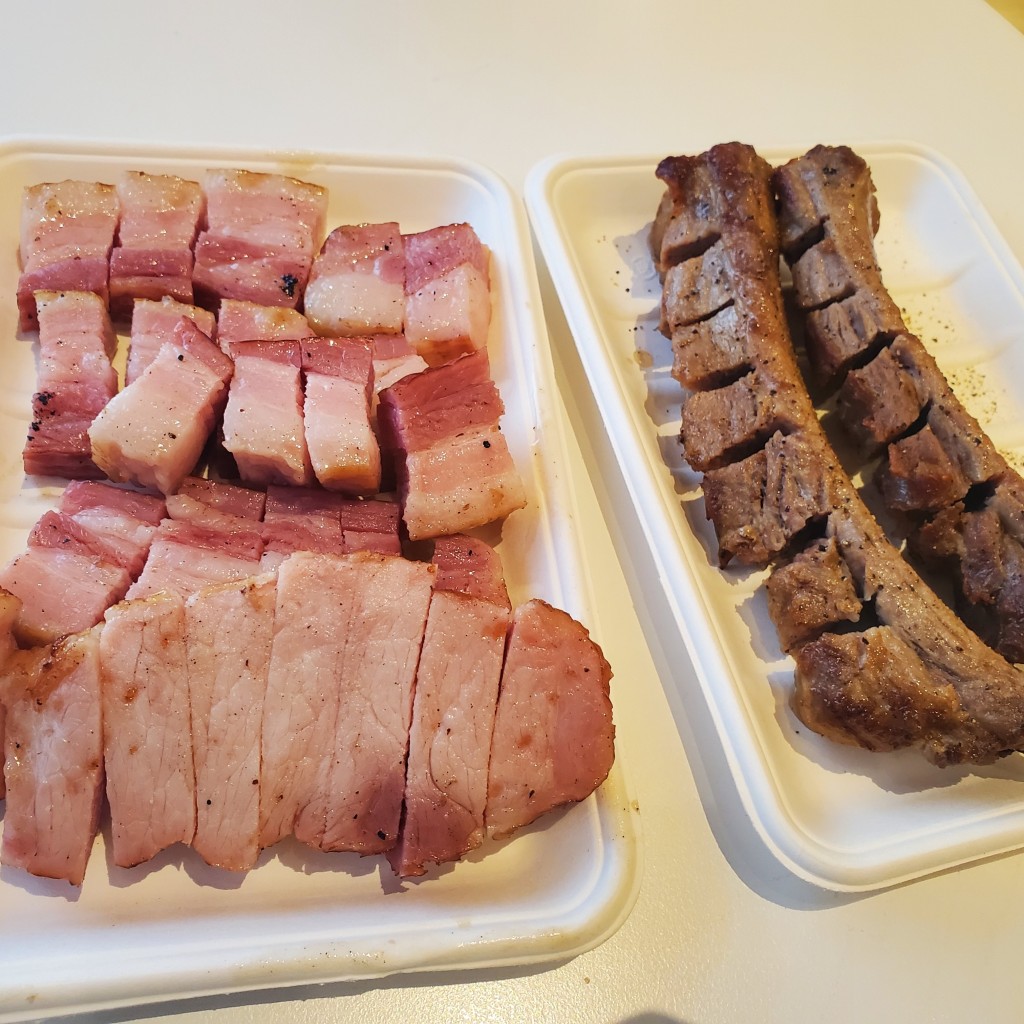 ユーザーが投稿したスペアリブの写真 - 実際訪問したユーザーが直接撮影して投稿した宮沢豚肉料理サイボク メッツァヴィレッジ店の写真