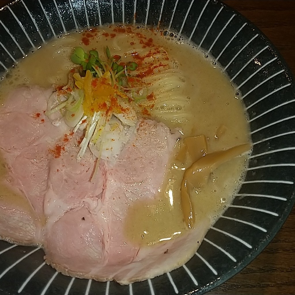 ユーザーが投稿したラーメン塩の写真 - 実際訪問したユーザーが直接撮影して投稿した高美町ラーメン専門店鶏に恋した日の写真