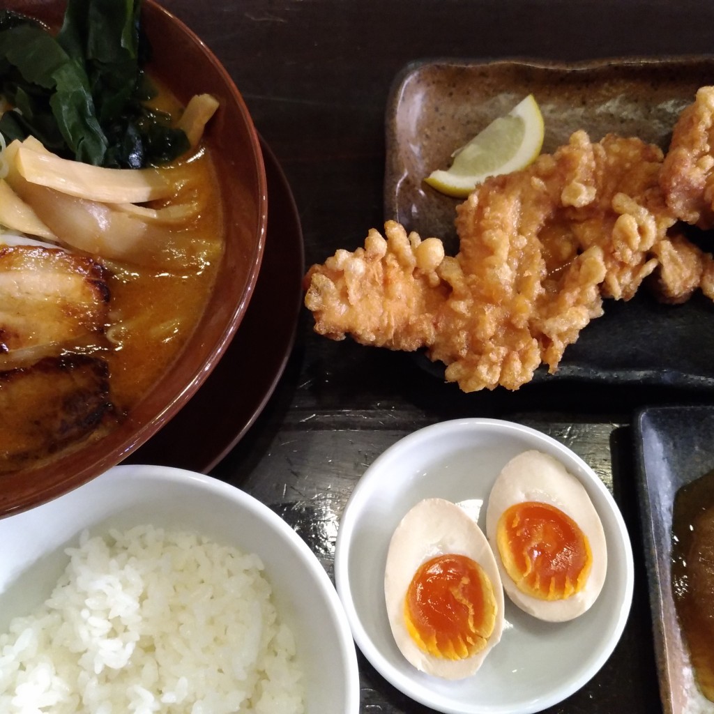 実際訪問したユーザーが直接撮影して投稿した向河原ラーメン / つけ麺丸高屋総本店の写真