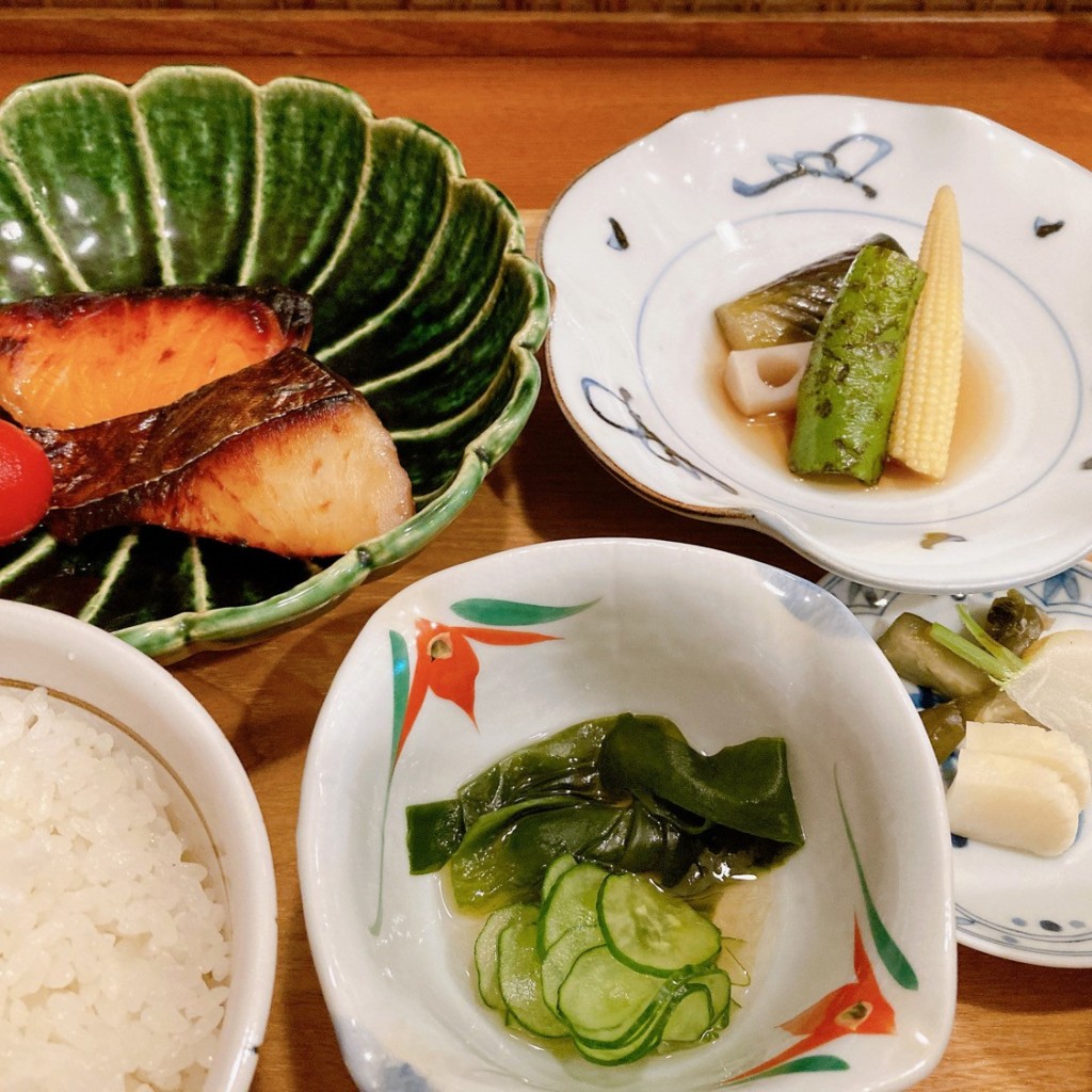 ユーザーが投稿した鰆と銀鮭の西京焼き盛合せの写真 - 実際訪問したユーザーが直接撮影して投稿した松が谷和食 / 日本料理四季料理 かわ乃の写真