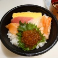 5種の海鮮丼 - 実際訪問したユーザーが直接撮影して投稿した野里回転寿司はま寿司 姫路野里店の写真のメニュー情報