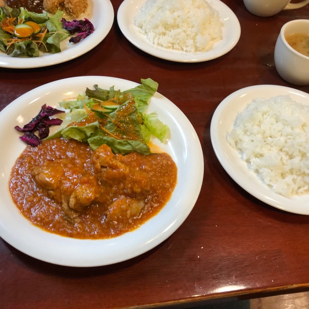 ユーザーが投稿した鶏肉のトマトソース煮 ランチセットの写真 - 実際訪問したユーザーが直接撮影して投稿した本町洋食コ・ビアンの写真