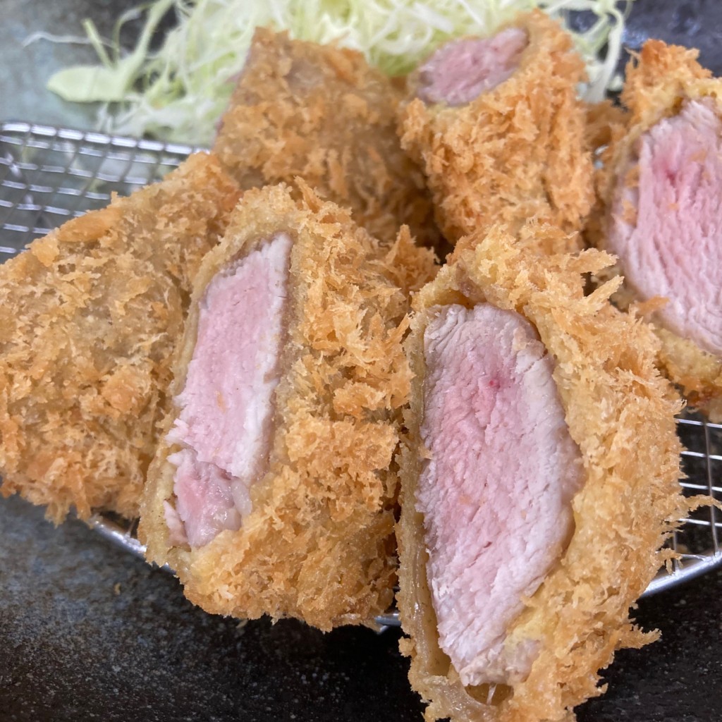 ユーザーが投稿した700円 ヒレカツ定食の写真 - 実際訪問したユーザーが直接撮影して投稿した田中町とんかつとんかつ&とり天 しげのや食堂の写真