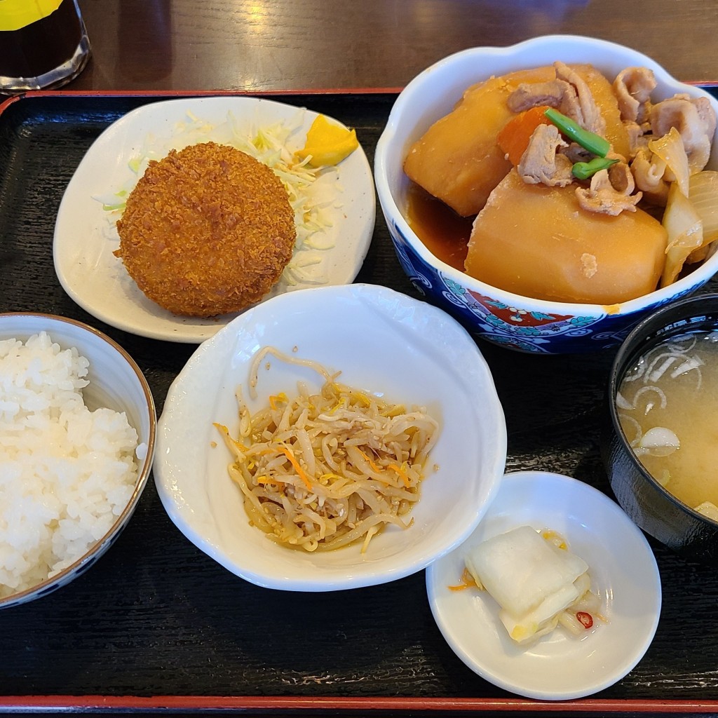 ルチーノとリリカさんが投稿した大久保定食屋のお店ひまわり/ヒマワリの写真