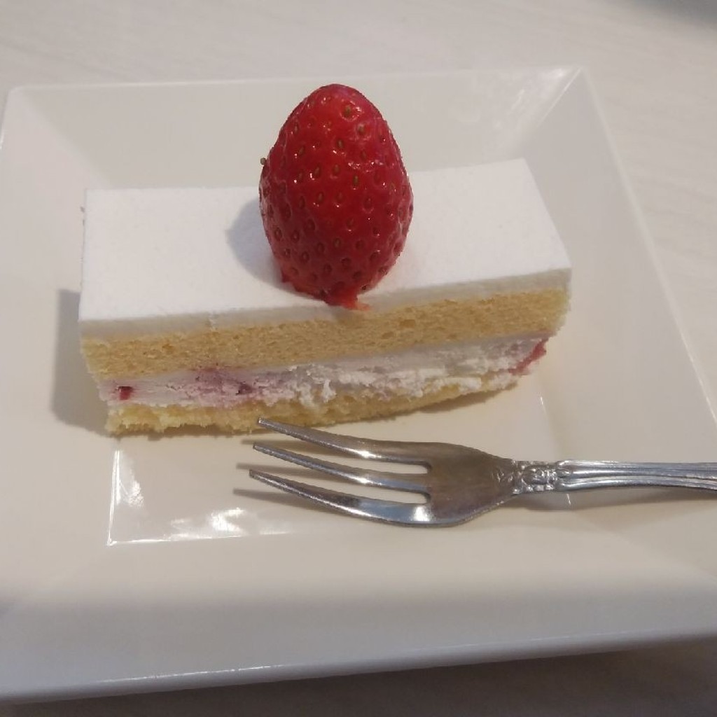 ユーザーが投稿したショートケーキの写真 - 実際訪問したユーザーが直接撮影して投稿した古川旭寿司魚べい 古川店の写真