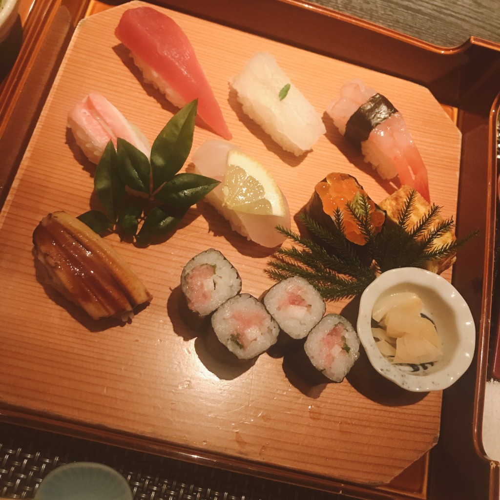 ユーザーが投稿した寿司ランチの写真 - 実際訪問したユーザーが直接撮影して投稿した元城町寿司すしの店大学本店の写真