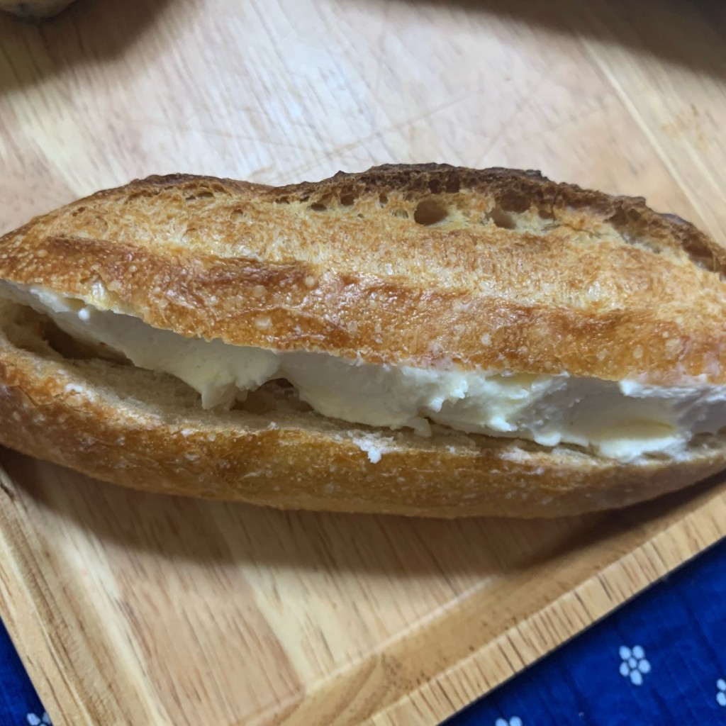 ユーザーが投稿したミルクフランスの写真 - 実際訪問したユーザーが直接撮影して投稿した山手町ベーカリー花パン製作所の写真