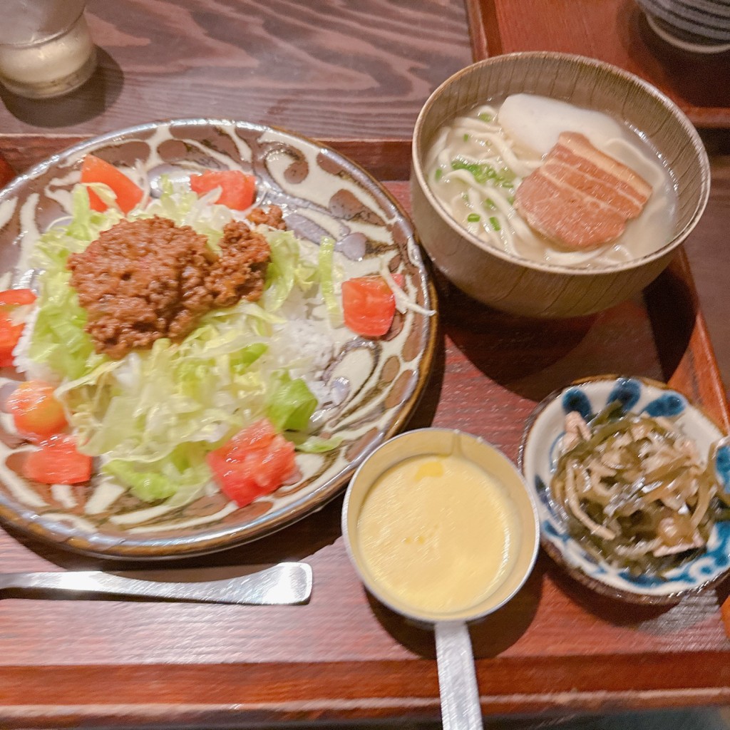 ユーザーが投稿したタコライスとミニ沖縄そばセットの写真 - 実際訪問したユーザーが直接撮影して投稿した舞浜郷土料理海人酒房の写真