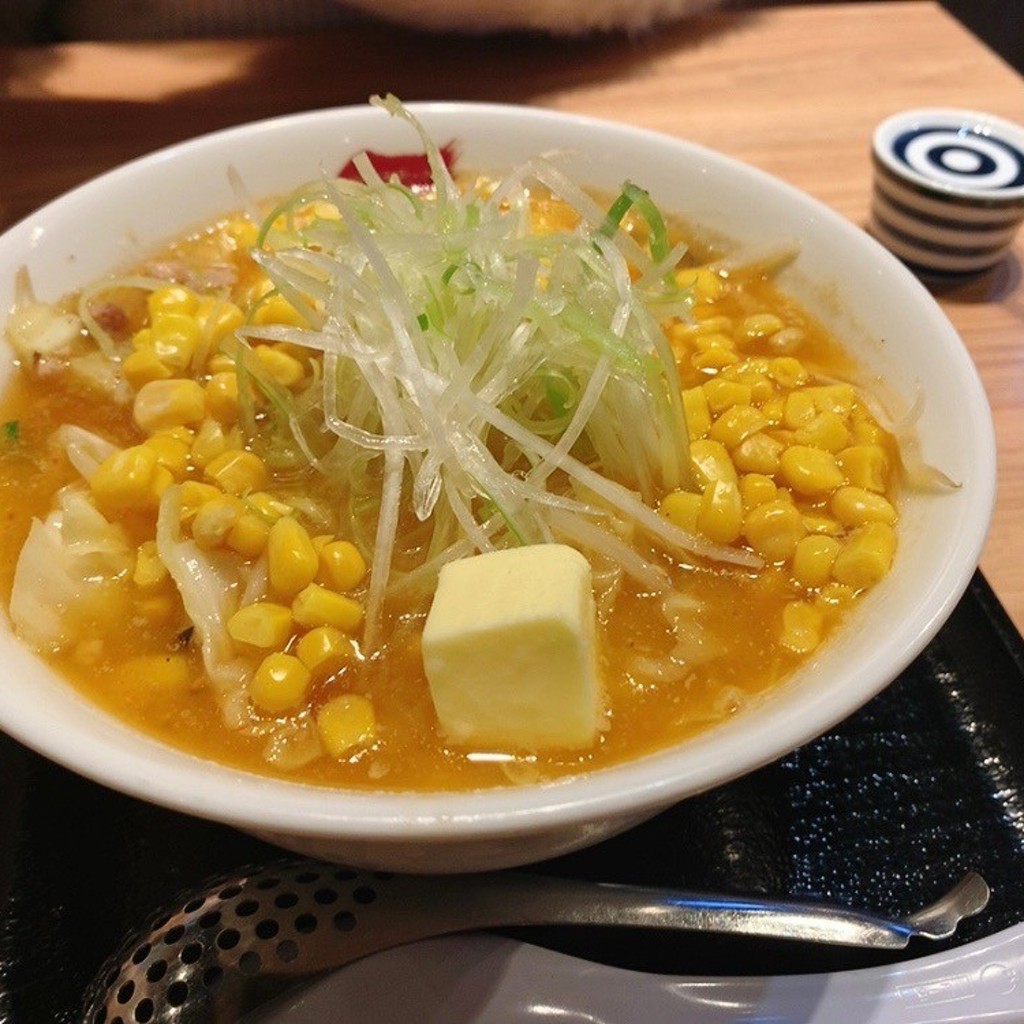 胃もたれ23さんが投稿した美々ラーメン専門店のお店けやき 新千歳空港店/ケヤキシンチトセクウコウテンの写真