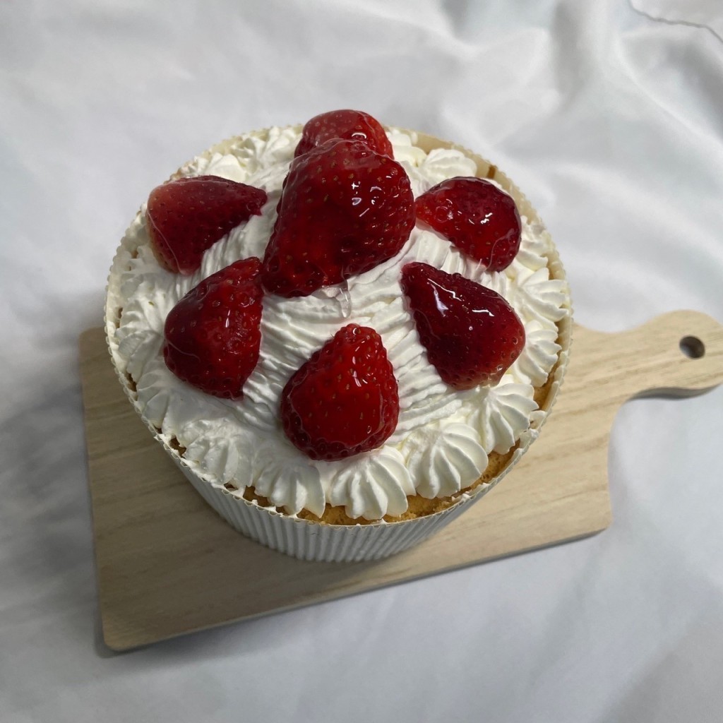 ユーザーが投稿したシフォンケーキの写真 - 実際訪問したユーザーが直接撮影して投稿した上乃木ケーキフランス菓子クロード 上乃木本店の写真