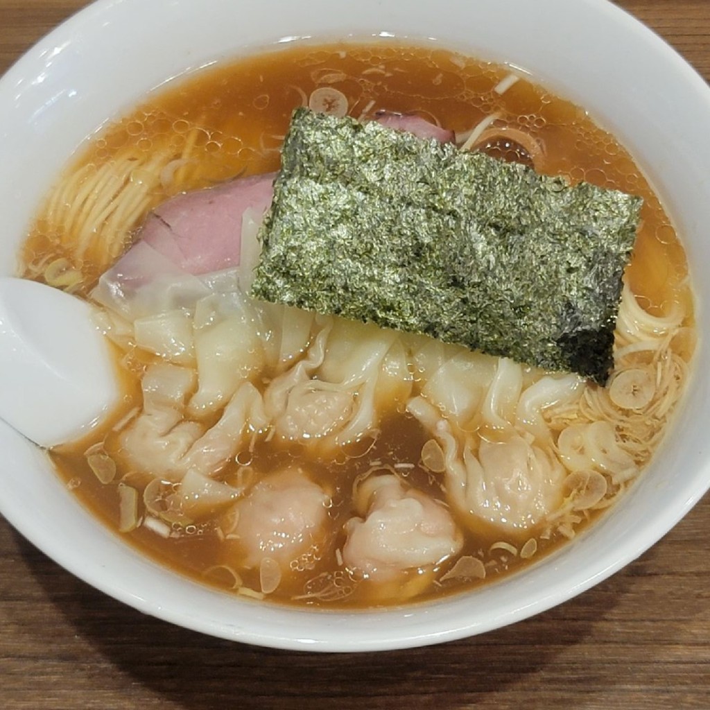 ユーザーが投稿したワンタンラーメンの写真 - 実際訪問したユーザーが直接撮影して投稿した大山金井町ラーメン専門店支那ソバ おさだの写真