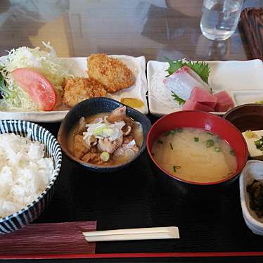 実際訪問したユーザーが直接撮影して投稿した小張定食屋食事処まるとしの写真